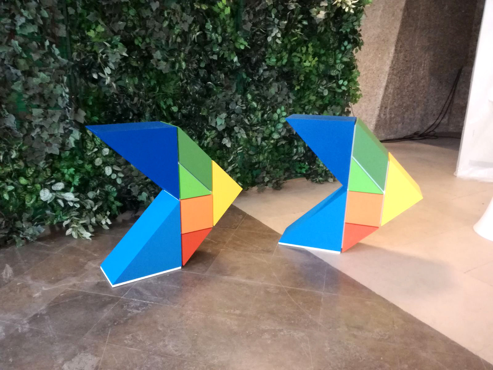 elementos produzidos por LetrasEsferovite.pt